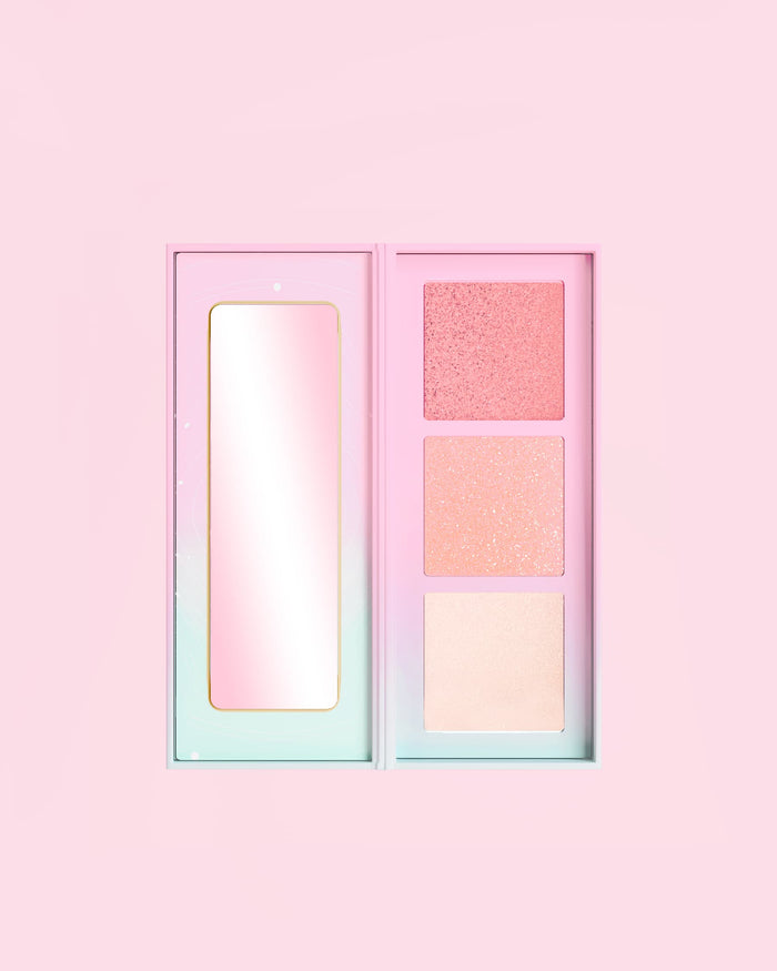 P.Louise Aura Shift Baked Highlighter Palette Open