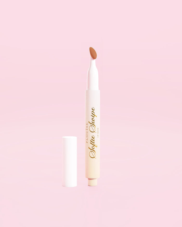 An image showing a P.Louise Softie Swipe Tinted Lip Mask in shade Snuggle Up