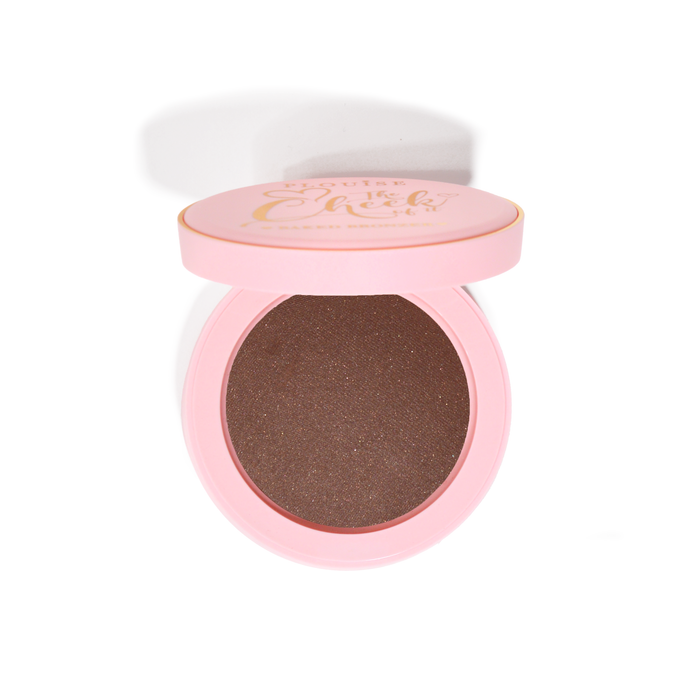 Bronceador en polvo horneado The Cheek Of It de P.Louise